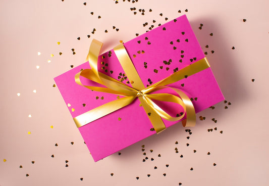 Unwrapping the Dos and Don'ts of Gift Giving: A Unique Gift Guide for UK Shoppers